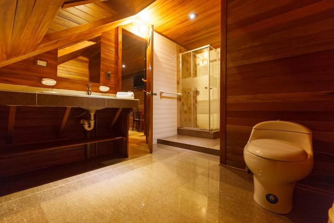 Hotel Heidinger Oxapampa Bagian luar foto
