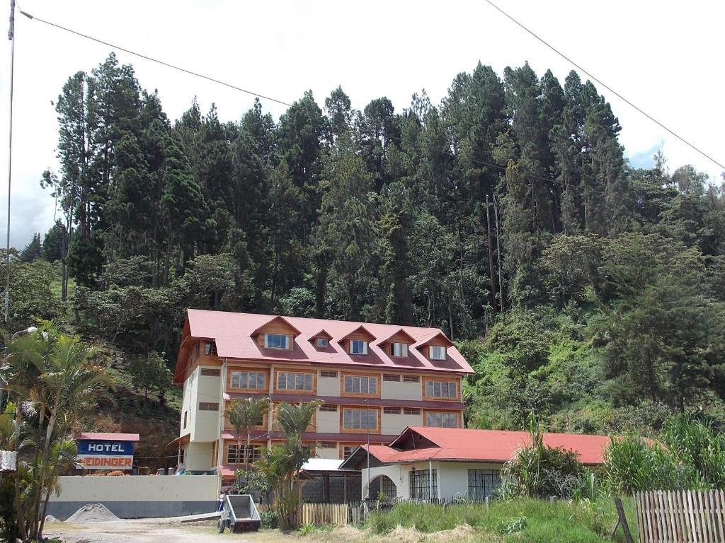 Hotel Heidinger Oxapampa Bagian luar foto
